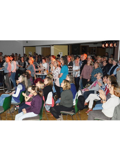 Rotarische Premiere  - Benefiz-Rudelsingen in Bad Pyrmont